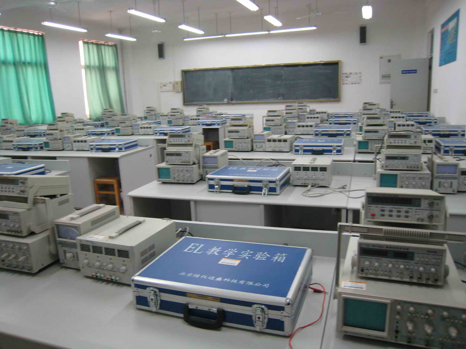 西安技工学校,西安中专技校,陕西高级技校,西安技校招生|西安华中科技技师学院 西安技工学校,西安中专技校,陕西高级技校,西安技校招生|西安华中科技技师学院